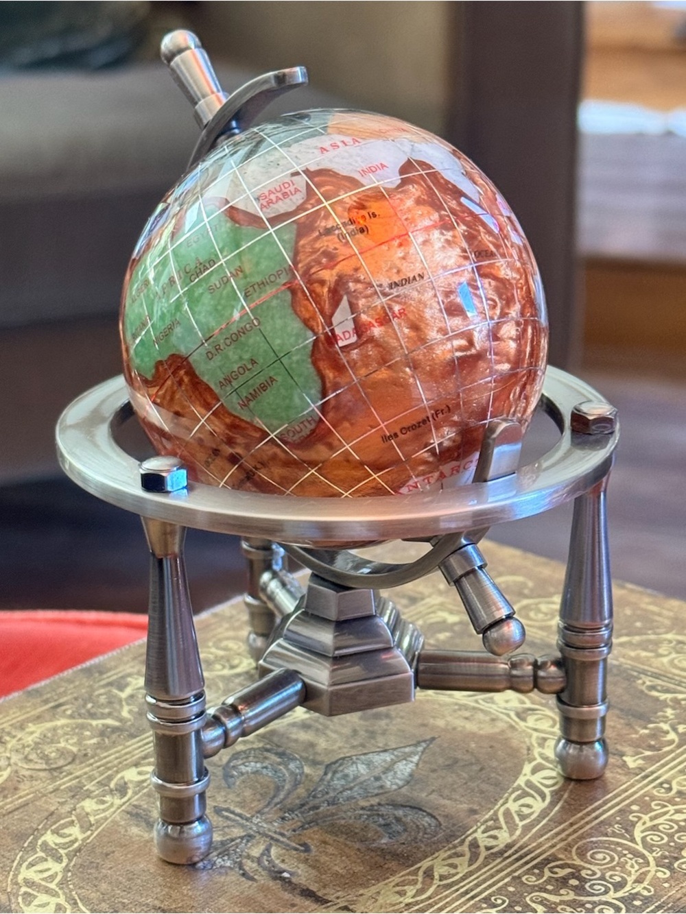 NEW Alexander Kalifano gemstone table globe